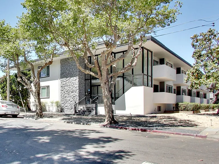1500 Newlands Ave #206 — Photo 24