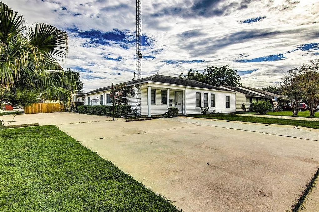 2208 Strawberry Rd, Pasadena, TX 77502 Zillow