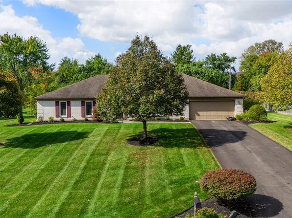 1582 Roamont Dr, Dayton, OH 45459