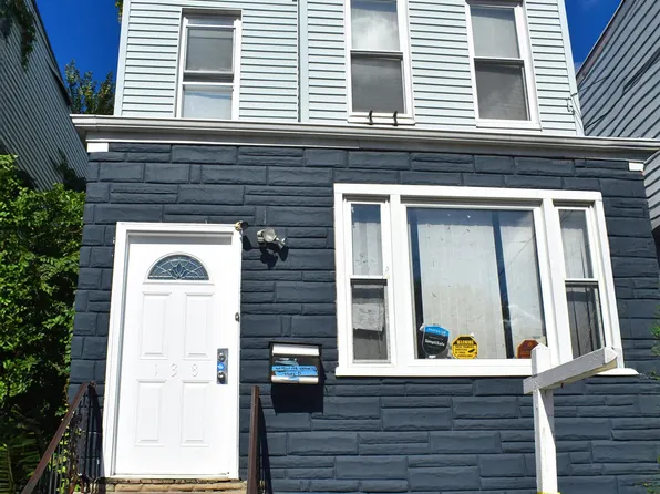 138 Bayview Avenue image 1 of 24