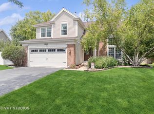 1241 Pennsbury Ln, Aurora, IL 60502