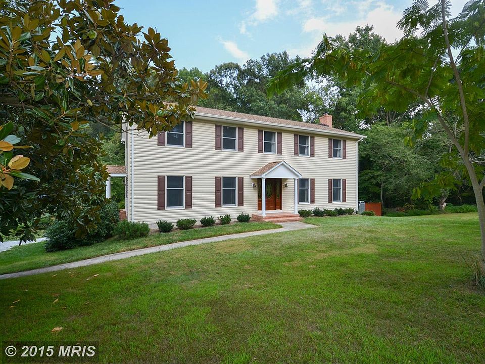 1st image of 806 Richardson Dr