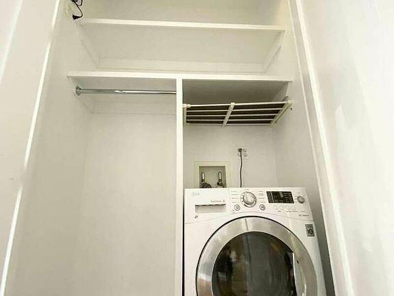 5th image of 423 E 82nd St #3DD