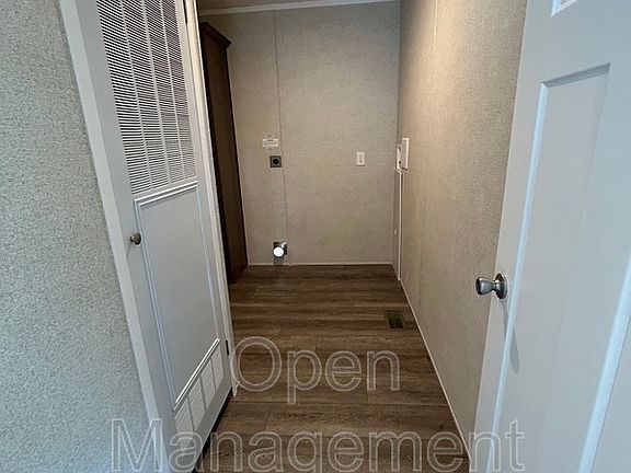 4th image of 301 Mantle Ave #224