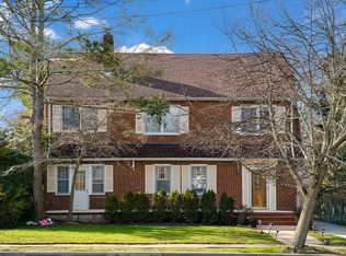 323 Eastwood Rd, Woodmere, NY 11598