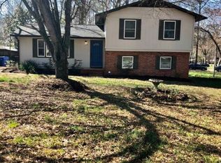 202 Vinewood Ct, Simpsonville, SC 29680