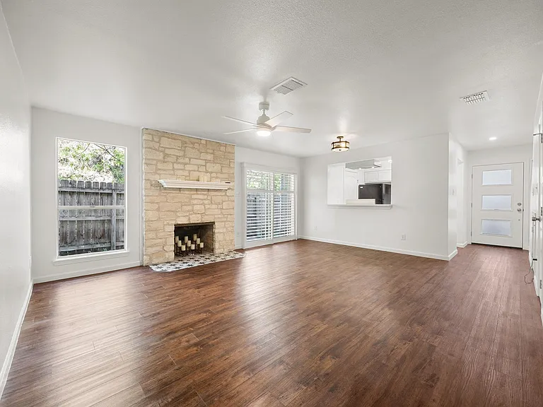 6821 Old Quarry Ln — Photo 7