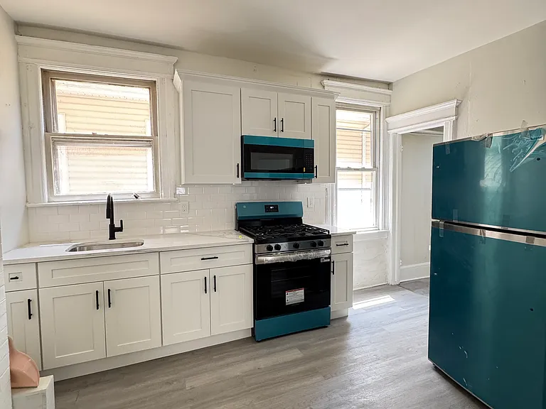 29 Cedar Ave #1 — Photo 8