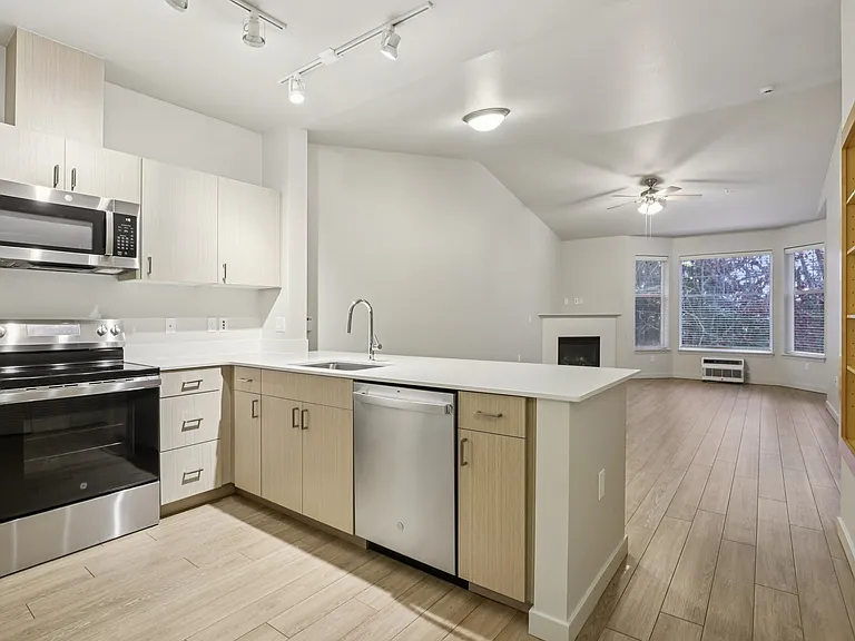 Wilsonville Summit — Photo 44