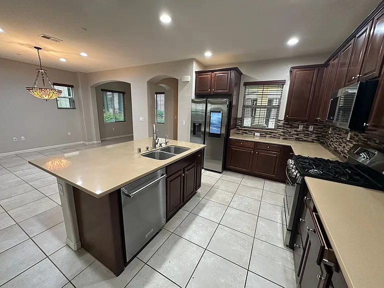 725 N Claret Ln — Photo 8