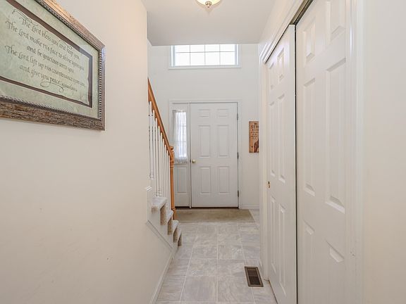 5th image of 66 Sandy Brook Street