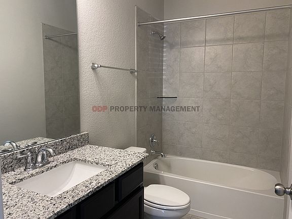 4th image of 705 Skylar Heights Dr