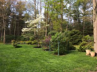 105 Clark Dr, Paupack, PA 18451