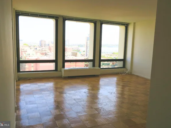 200 Locust St Unit 12CN, Philadelphia, PA 19106