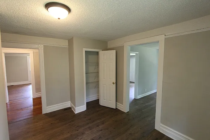 442 Hall St — Photo 12