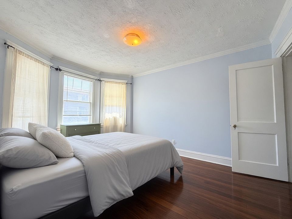 1st image of 21 Ransom Rd #2