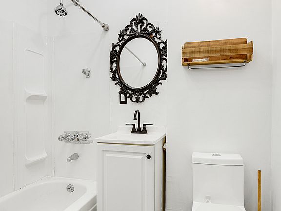 5th image of 796 Lincoln Pl APT 4