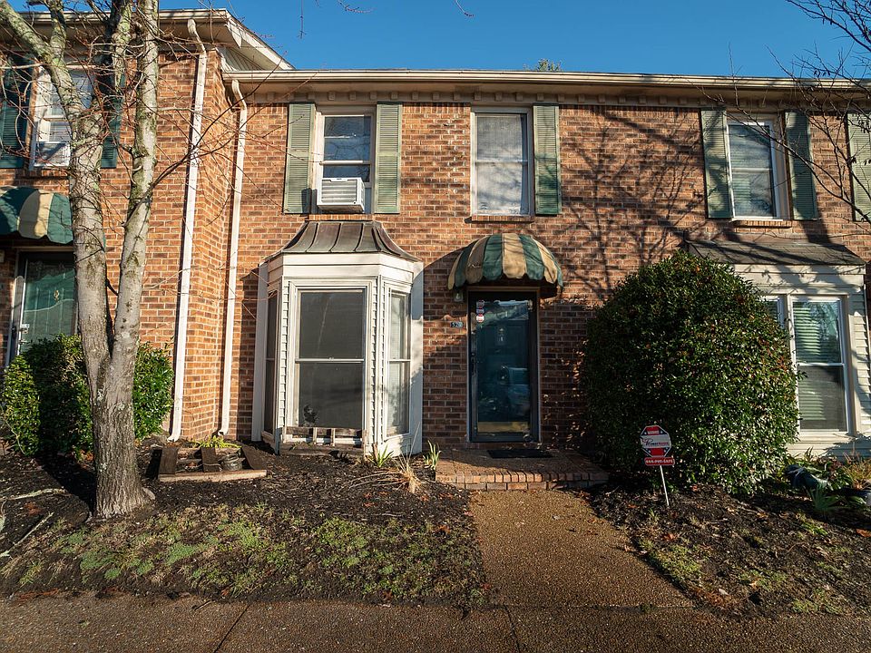 1st image of 524 Williamsburg Dr