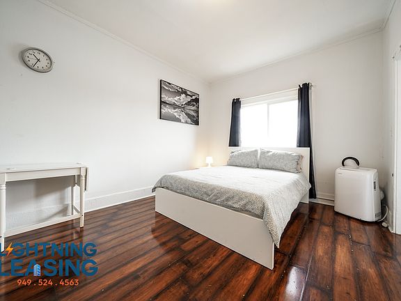 2nd image of 1422 Flower St #18D