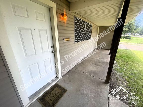 2nd image of 2510 Saba Ln