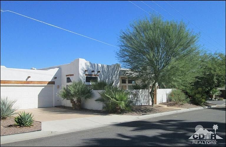 1st image of 77530 Calle Chillon