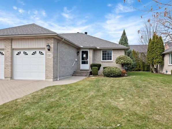 1315 Rendezvous Dr, Windsor, ON N8P 1K7