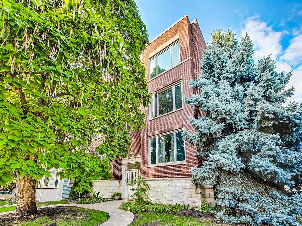 1st image of 605 Oakton St APT 2W