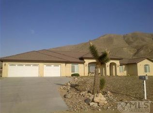8879 Mesquite St, Apple Valley, CA 92308