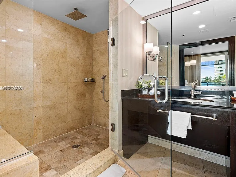 1437 Collins Ave #327 — Photo 15
