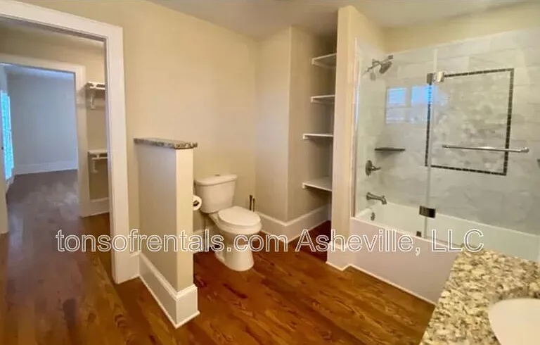 240 S Beaumont St — Photo 19