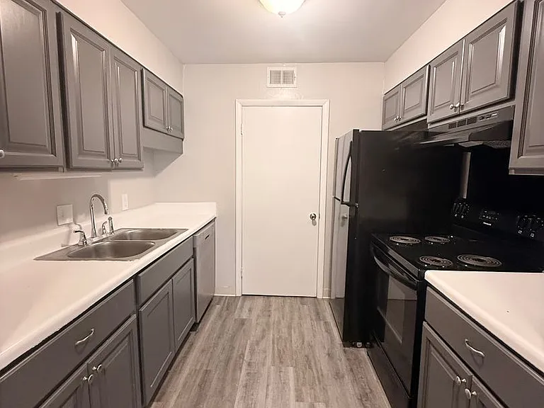 Ridge View Apartments — Photo 44