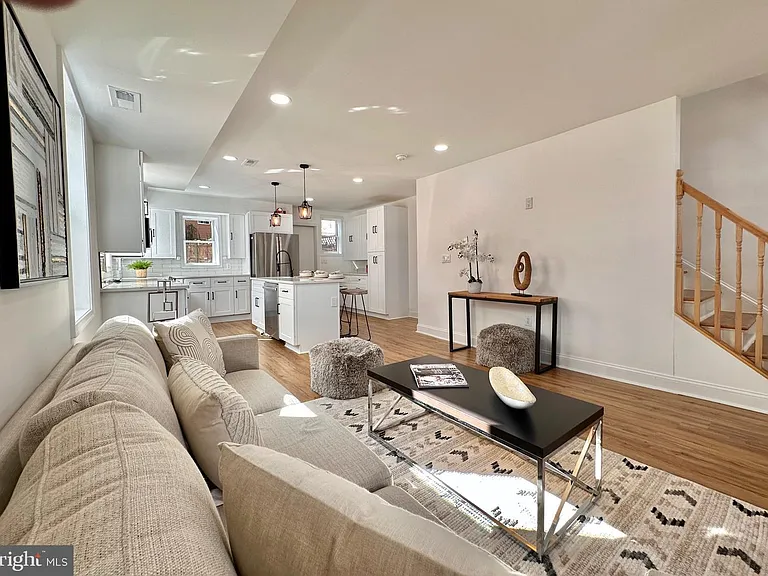 4709 Clay St NE — Photo 15