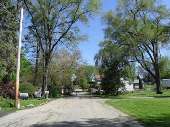 3rd image of 35 S Lake Ave