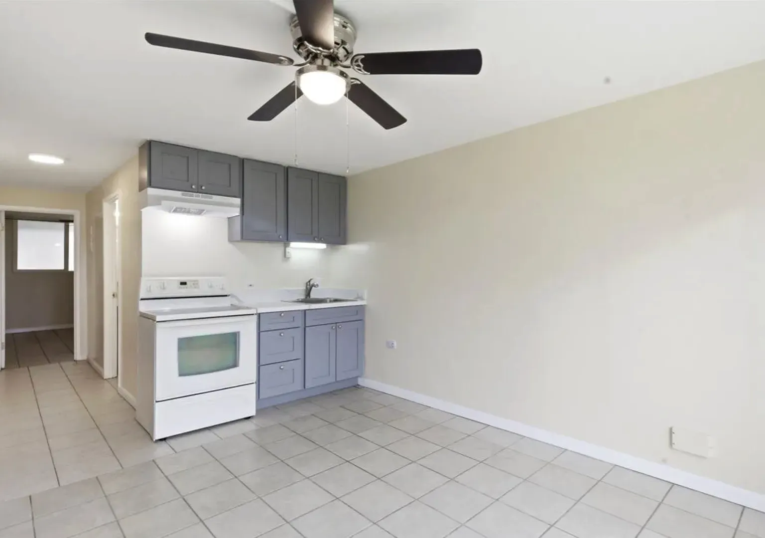 One Bedroom - Makaha Surfside — Photo 4