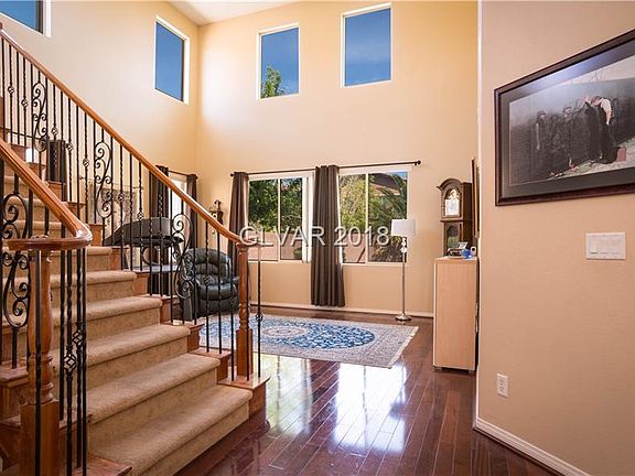 5th image of 2104 Barhill Ave
