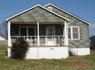 116 Spurr St, Florence, AL 35630
