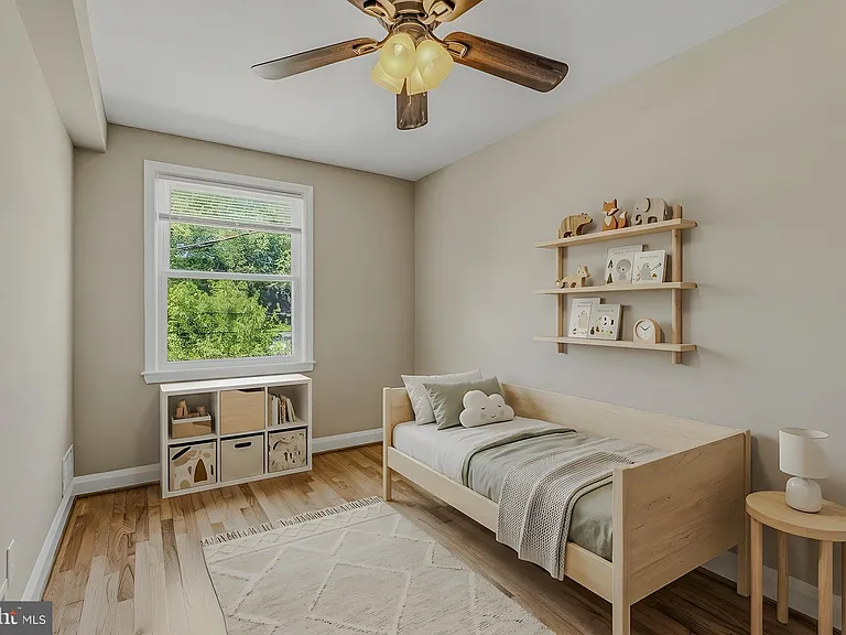 586 Lucia Ave — Photo 17