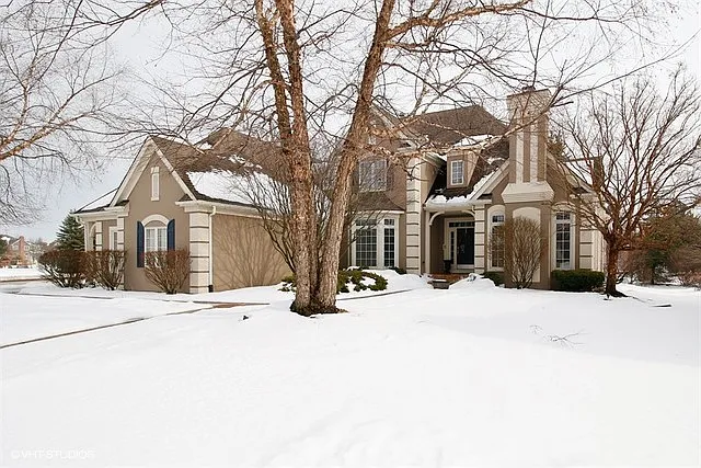 3336 White Eagle Dr photo 1