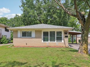 16538 Park Ave, Markham, IL 60428