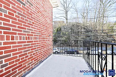 Rented by Moda Realty