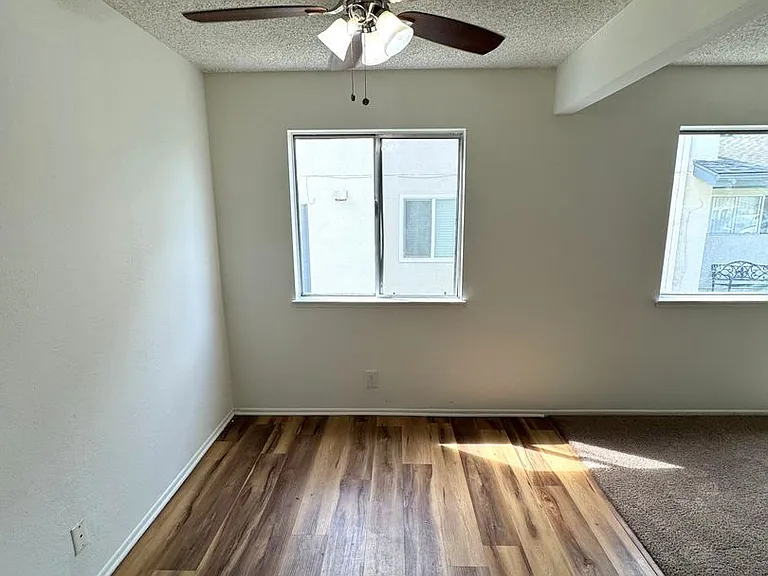 1212 Chalmette Ave — Photo 13