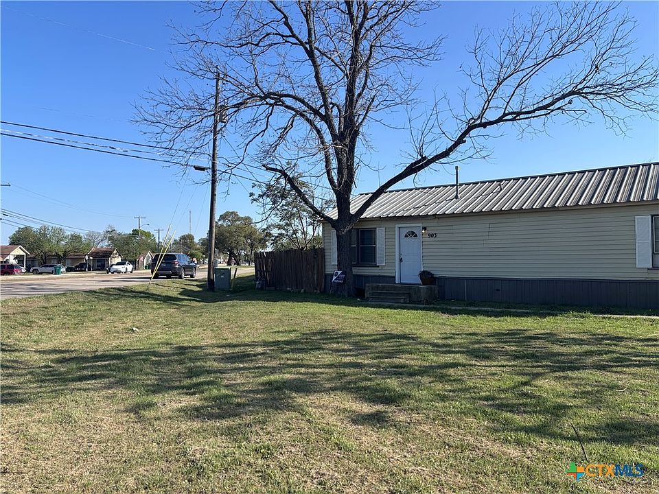 1st image of 903 Holland Rd