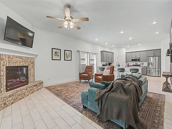 4th image of 2519 Westbrook Loop