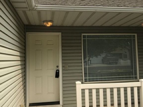 2nd image of 555 Parkwood Dr