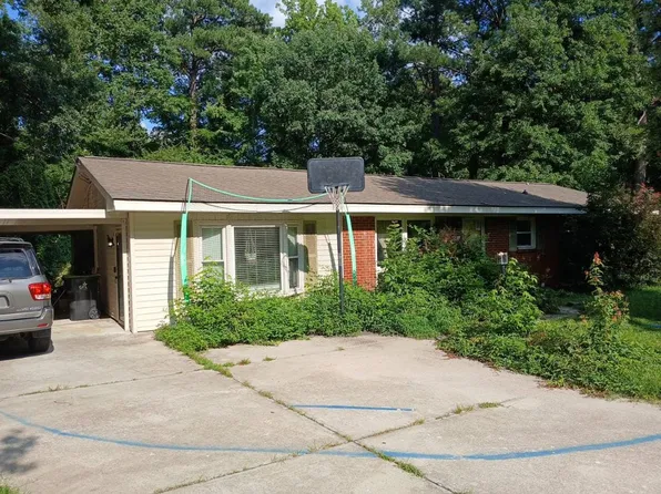 121 Daniel Cir, Knightdale, NC 27545