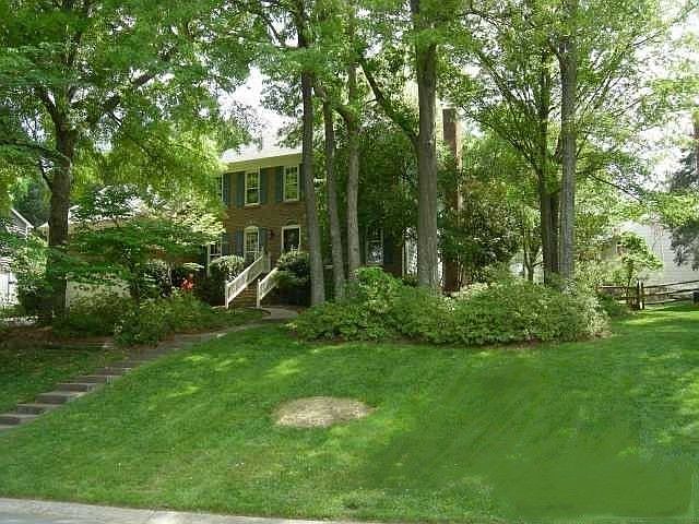 2nd image of 4610 Meadowridge Dr