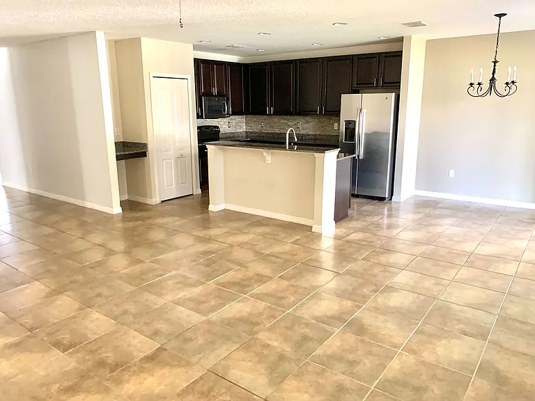 2855 Moonstone Bnd — Photo 4