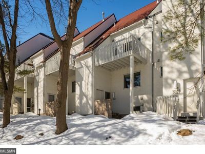 3044 Lake Shore Dr #3044, Minneapolis, MN, 55416