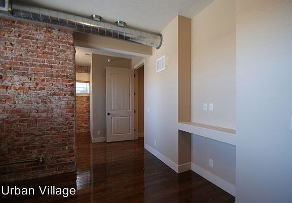 3rd image of 2934 Leavenworth St APT 102