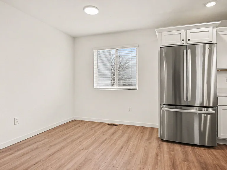 1635 Reagan Dr — Photo 3